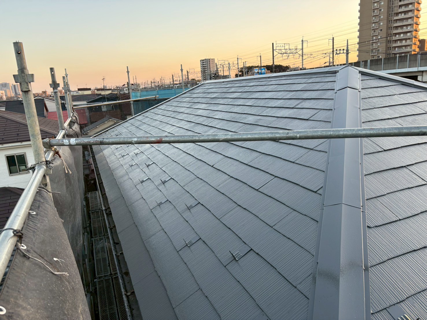 上塗りで美観と耐候性が向上